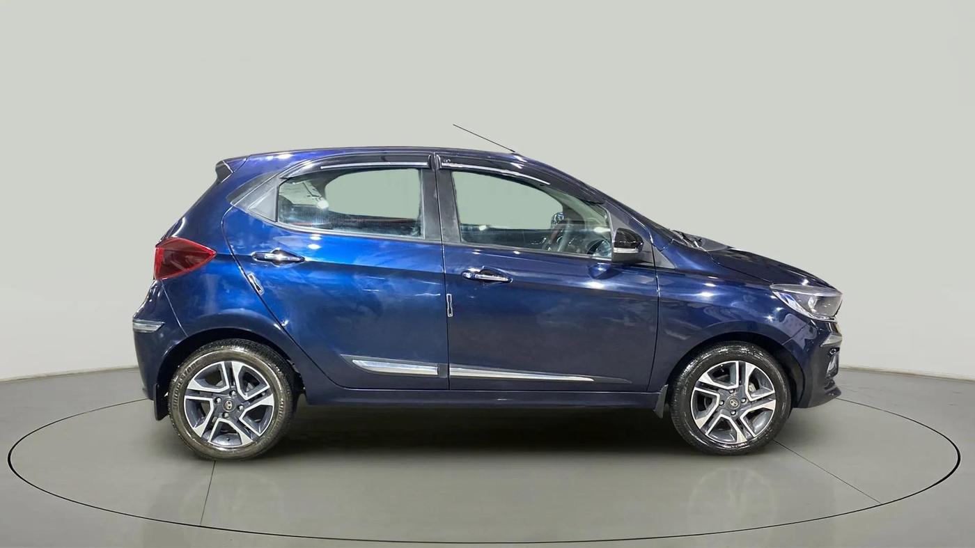 2022 Tata Tiago XZA PLUS PETROL, Petrol, Automatic, 6,055 km, Right Side View