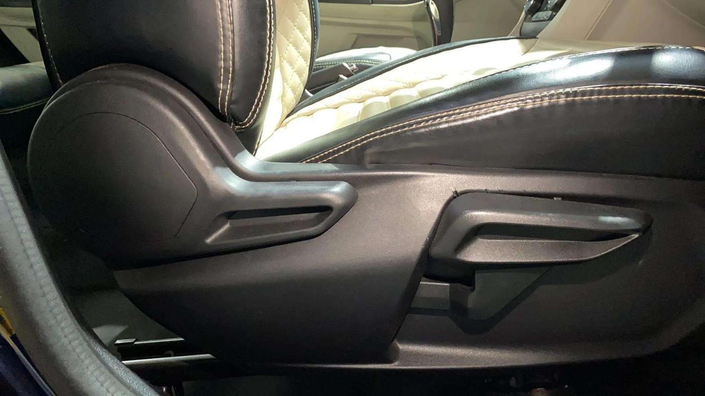 2022 Tata Tiago XZA PLUS PETROL, Petrol, Automatic, 6,055 km, Driver Side Adjustment Panel
