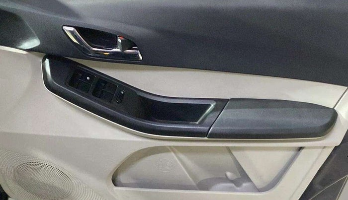 2022 Tata Tiago XZA PLUS PETROL, Petrol, Automatic, 6,033 km, Driver Side Door Panels Control