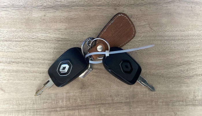 2020 Renault Kwid CLIMBER 1.0 (O), Petrol, Manual, 37,953 km, Key Close Up