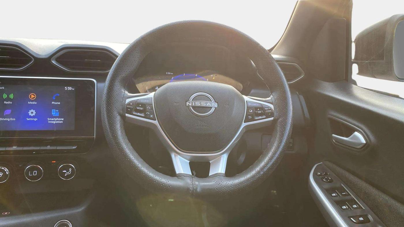 2021 Nissan MAGNITE XV PREMIUM, Petrol, Manual, 96,770 km, Steering Wheel Close Up