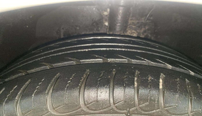 2020 Ford Ecosport TITANIUM 1.5L PETROL, Petrol, Manual, 43,328 km, Left Front Tyre Tread