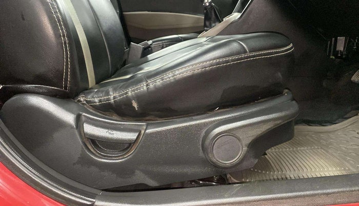 2014 Hyundai Xcent SX 1.2, Petrol, Manual, 55,480 km, Driver Side Adjustment Panel