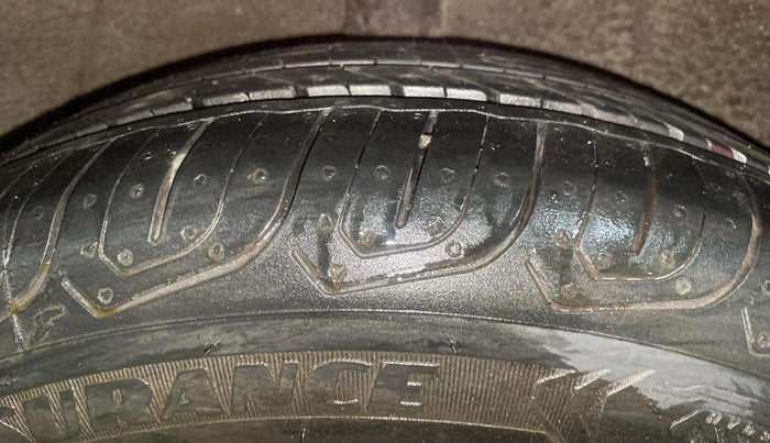 2014 Hyundai Xcent SX 1.2, Petrol, Manual, 55,480 km, Right Rear Tyre Tread