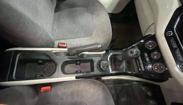 2020 Tata NEXON XZ PETROL, Petrol, Manual, 28,886 km, Gear Lever