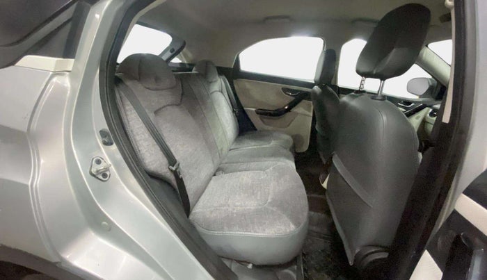 2020 Tata NEXON XZ PETROL, Petrol, Manual, 28,886 km, Right Side Rear Door Cabin