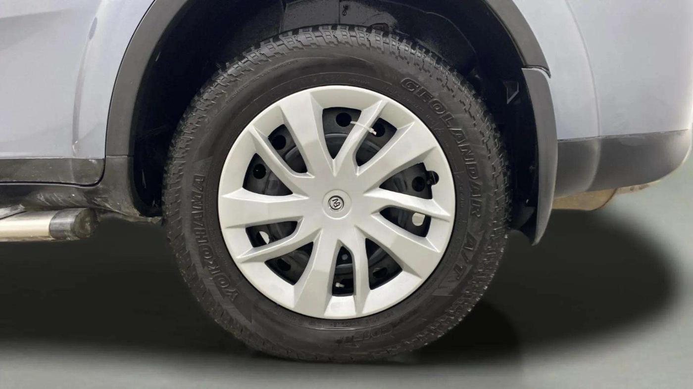 2012 Mahindra XUV500 W6, Diesel, Manual, 97,532 km, Left Rear Wheel