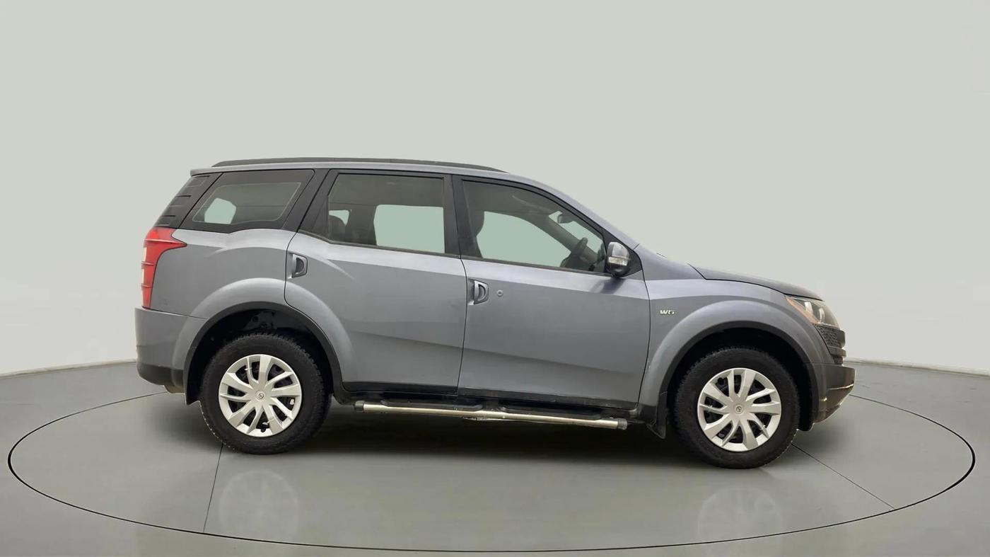 2012 Mahindra XUV500 W6, Diesel, Manual, 97,532 km, Right Side View