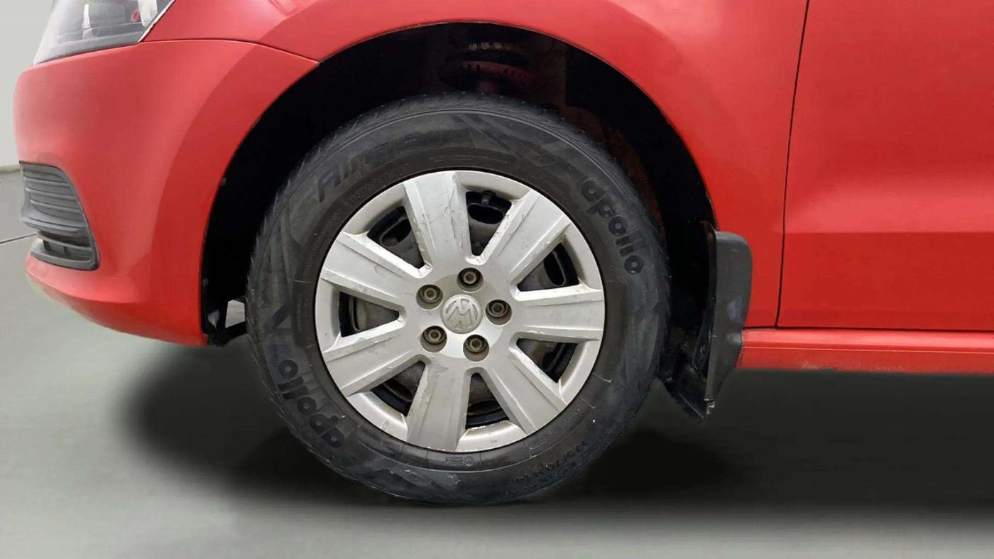 2015 Volkswagen Polo TRENDLINE 1.2L PETROL, Petrol, Manual, 30,693 km, Left Front Wheel