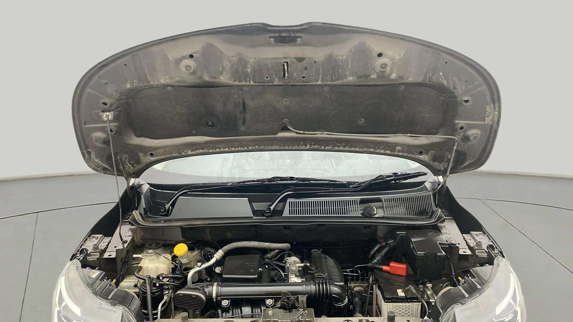 Engine-Full-View-With-Bonnet-Open-13