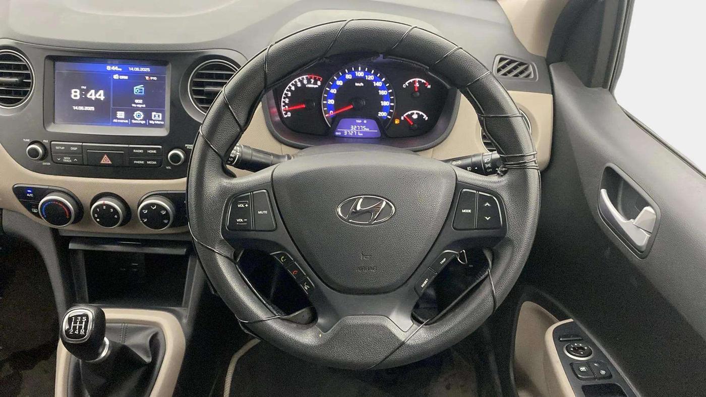 2017 Hyundai Xcent SX 1.2, Petrol, Manual, 37,266 km, Steering Wheel Close Up