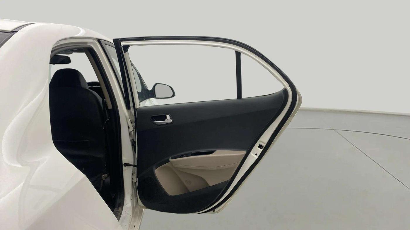 2017 Hyundai Xcent SX 1.2, Petrol, Manual, 37,266 km, RHS Rear Door