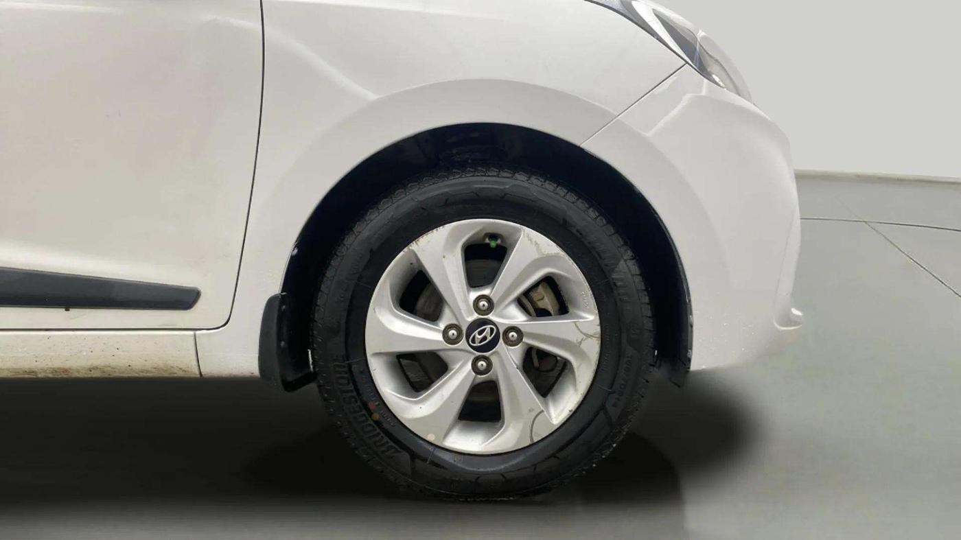 2017 Hyundai Xcent SX 1.2, Petrol, Manual, 37,266 km, Right Front Wheel