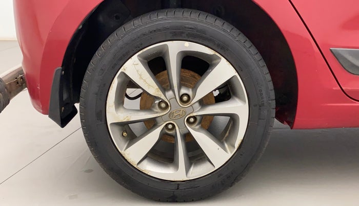 2014 Hyundai Elite i20 SPORTZ 1.4 (O) CRDI, Diesel, Manual, 1,00,003 km, Right Rear Wheel