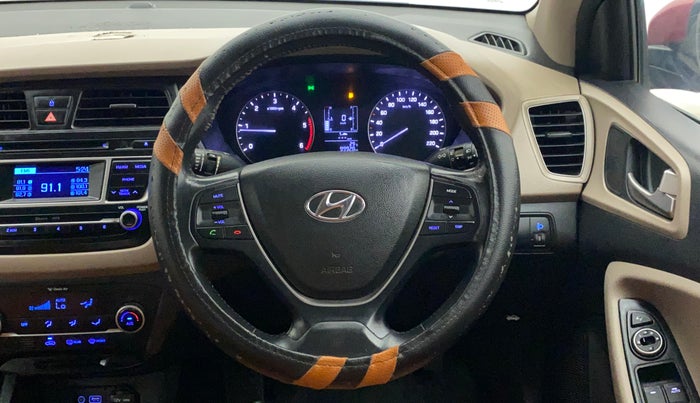 2014 Hyundai Elite i20 SPORTZ 1.4 (O) CRDI, Diesel, Manual, 1,00,003 km, Steering Wheel Close Up
