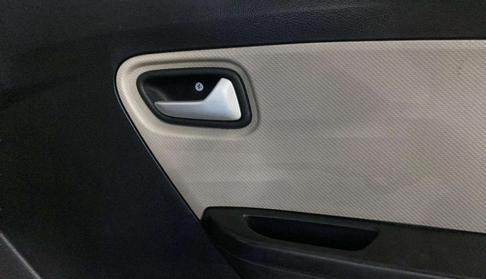 2019 Maruti Alto LXI CNG, CNG, Manual, 15,370 km, Driver Side Door Panels Control