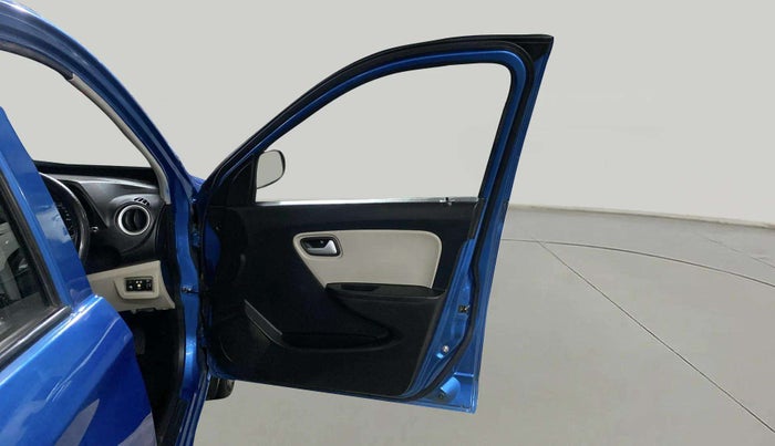 2019 Maruti Alto LXI CNG, CNG, Manual, 15,370 km, RHS Front Door