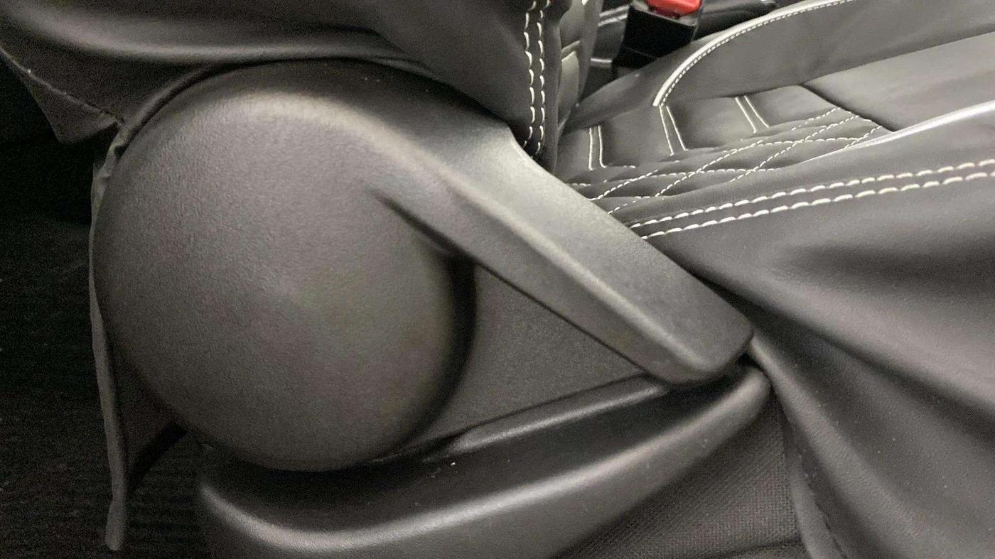 2015 Maruti Baleno DELTA PETROL 1.2, Petrol, Manual, 63,008 km, Driver Side Adjustment Panel
