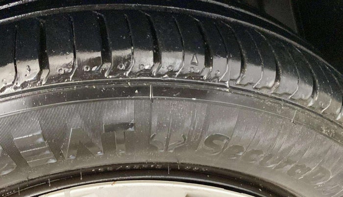 2015 Maruti Baleno DELTA PETROL 1.2, Petrol, Manual, 62,922 km, Right Front Tyre Tread