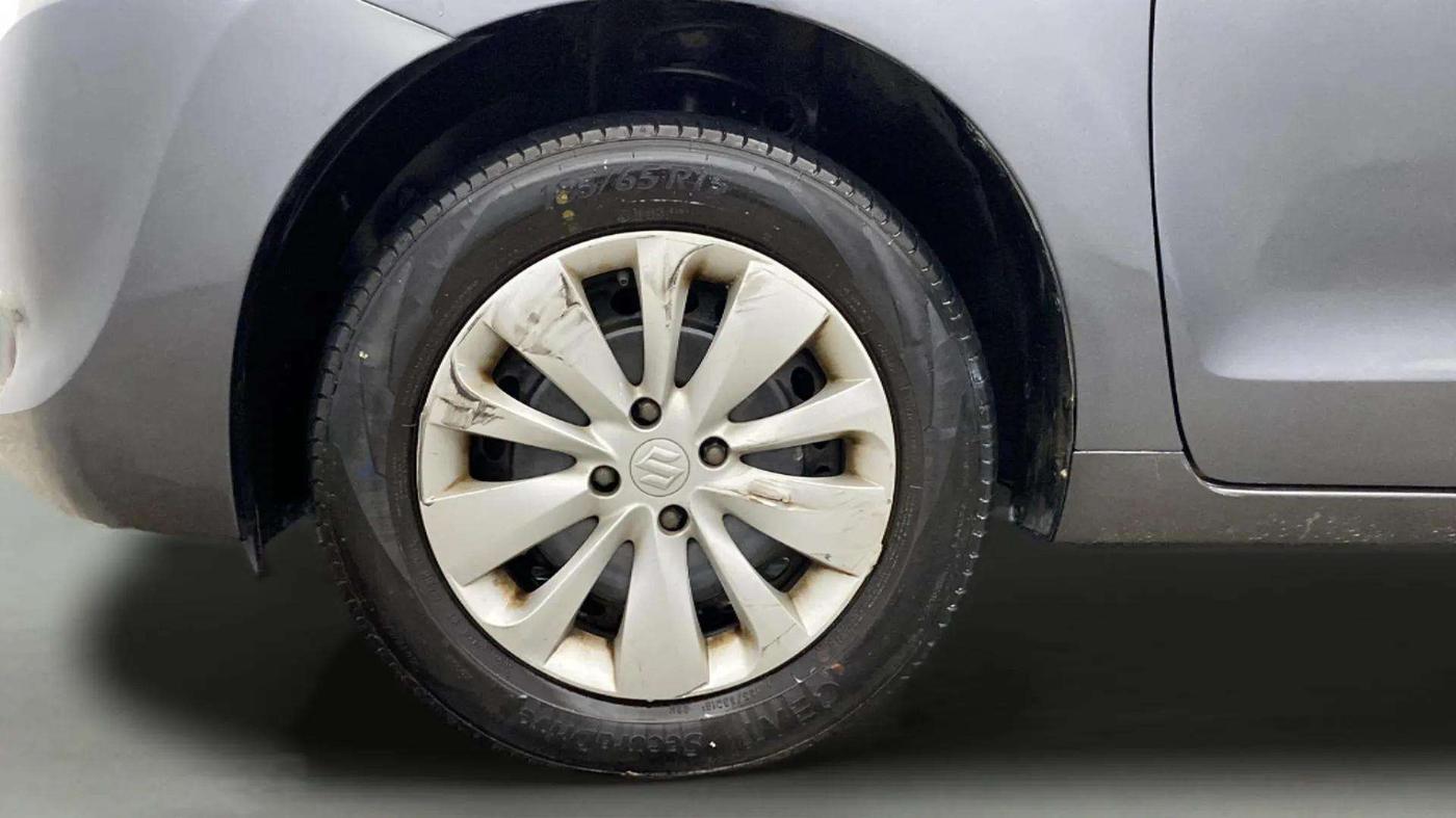 2015 Maruti Baleno DELTA PETROL 1.2, Petrol, Manual, 63,008 km, Left Front Wheel