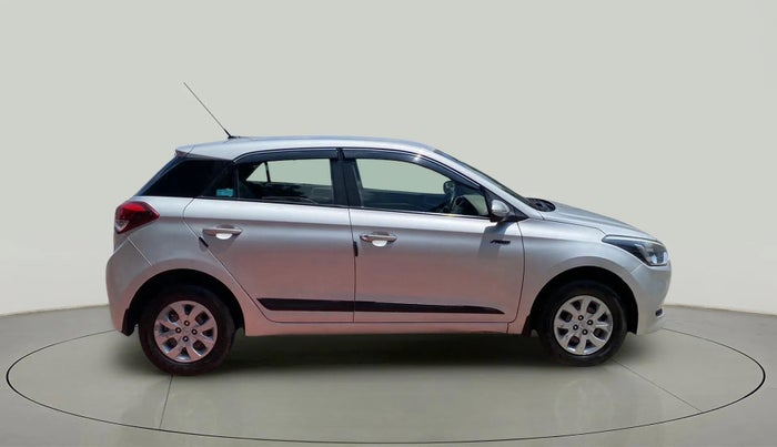 2017 Hyundai Elite i20 SPORTZ 1.2, Petrol, Manual, 79,781 km, Right Side View