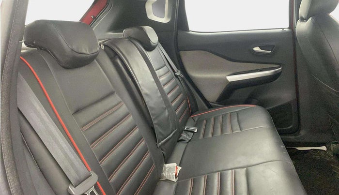 2022 Nissan MAGNITE XV EXECUTIVE, Petrol, Manual, 28,167 km, Right Side Rear Door Cabin