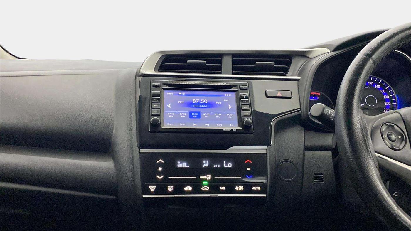 2017 Honda Jazz 1.2L I-VTEC VX, Petrol, Manual, 84,870 km, Air Conditioner