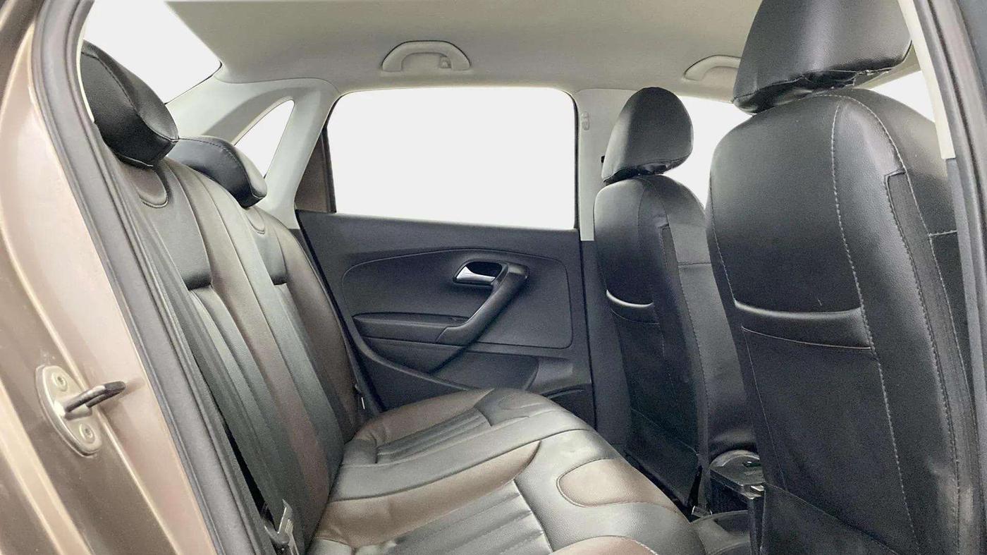 2018 Volkswagen Ameo COMFORTLINE 1.0L, Petrol, Manual, 36,627 km, Right Side Rear Door Cabin