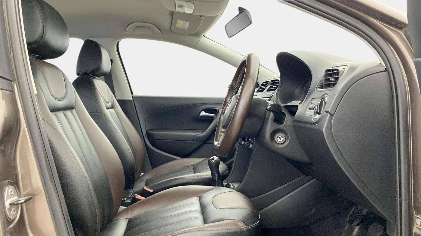 2018 Volkswagen Ameo COMFORTLINE 1.0L, Petrol, Manual, 36,627 km, Right Side Front Door Cabin