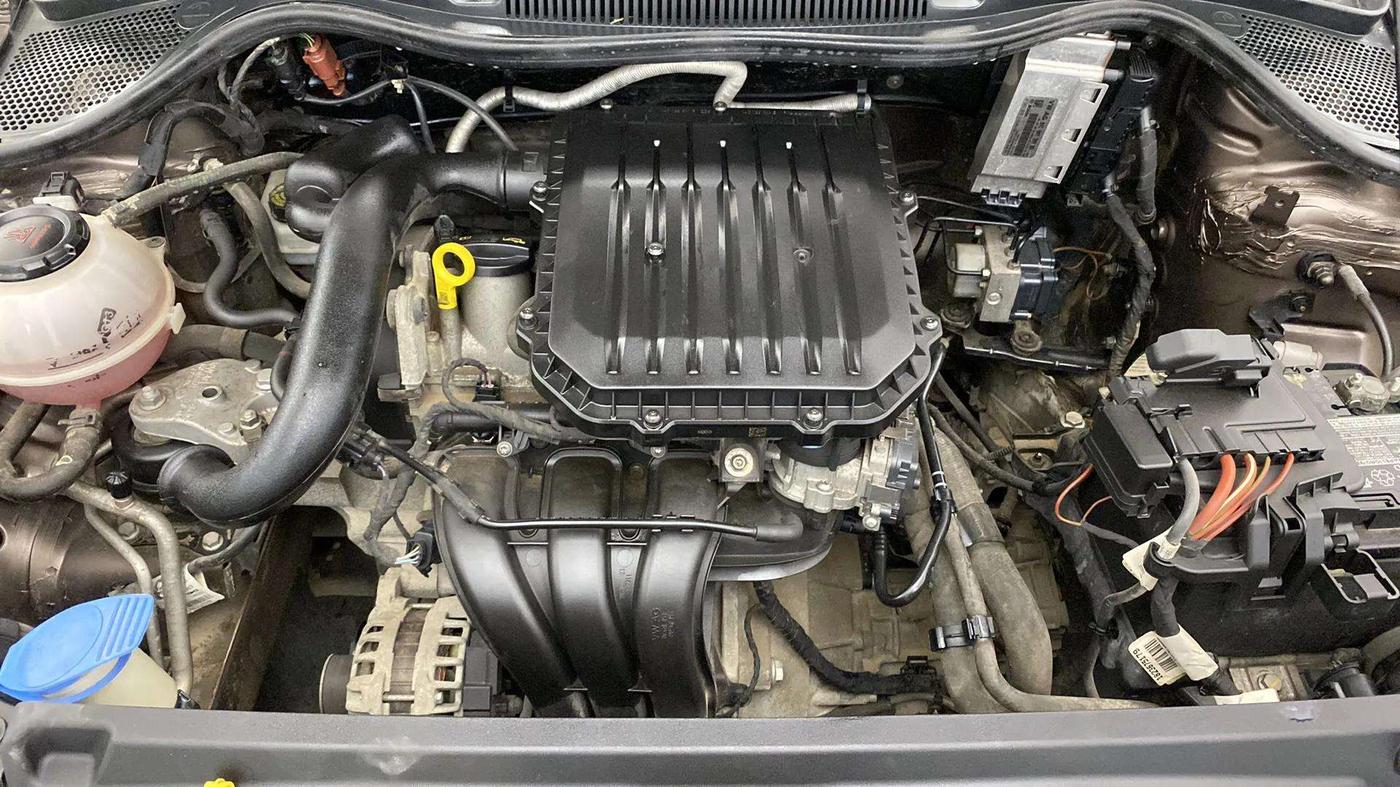 2018 Volkswagen Ameo COMFORTLINE 1.0L, Petrol, Manual, 36,627 km, Engine View