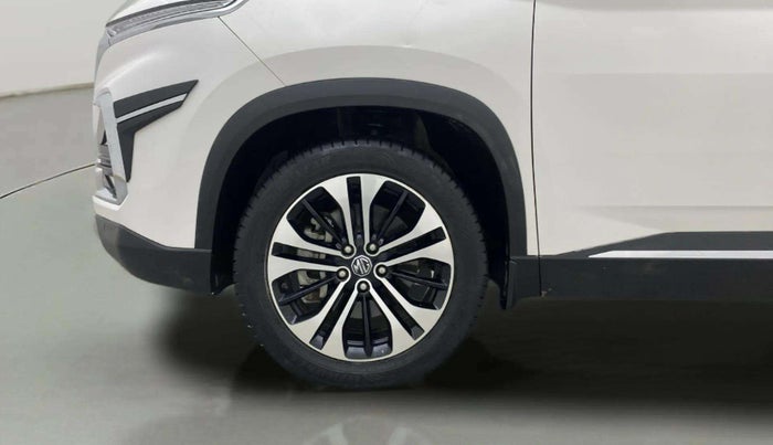 2021 MG HECTOR SHARP 1.5 DCT PETROL DUAL TONE, Petrol, Automatic, 22,583 km, Left Front Wheel