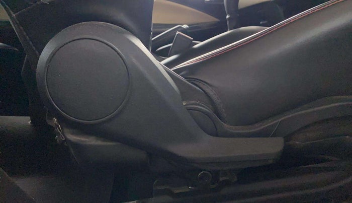 2022 Toyota Glanza G, Petrol, Manual, 44,836 km, Driver Side Adjustment Panel