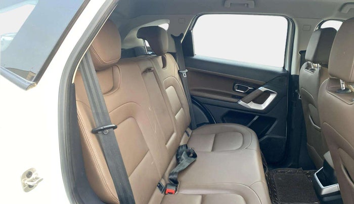 2019 Tata Harrier XZ 2.0L, Diesel, Manual, 69,359 km, Right Side Rear Door Cabin