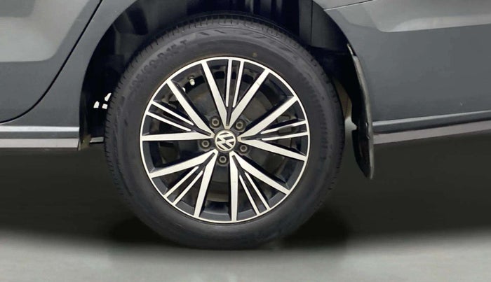 2020 Volkswagen Vento HIGHLINE 1.0L TSI, Petrol, Manual, 93,275 km, Left Rear Wheel