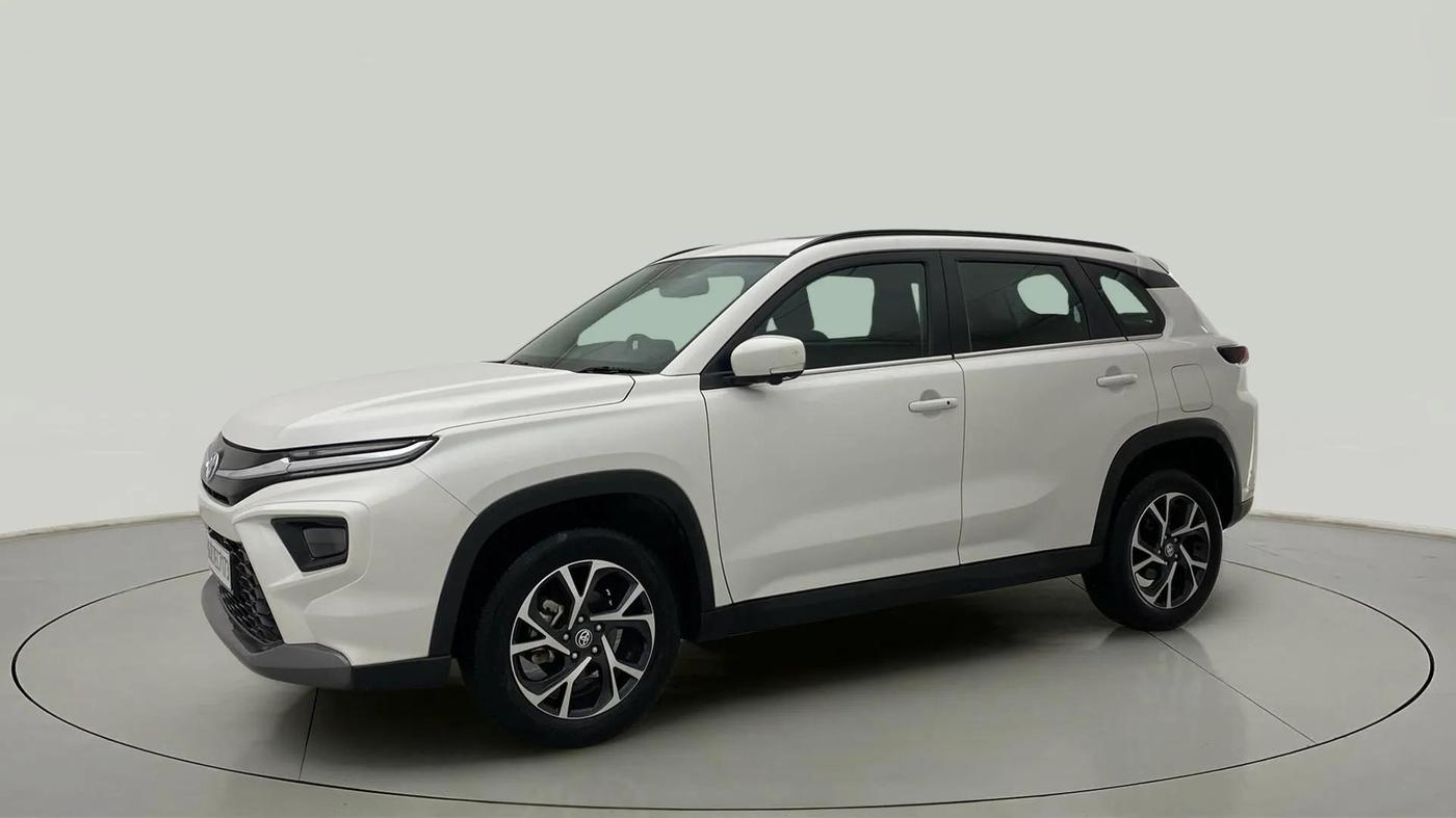 2023 Toyota URBAN CRUISER HYRYDER V NEO DRIVE, Petrol, Manual, 27,940 km, Left Front Diagonal