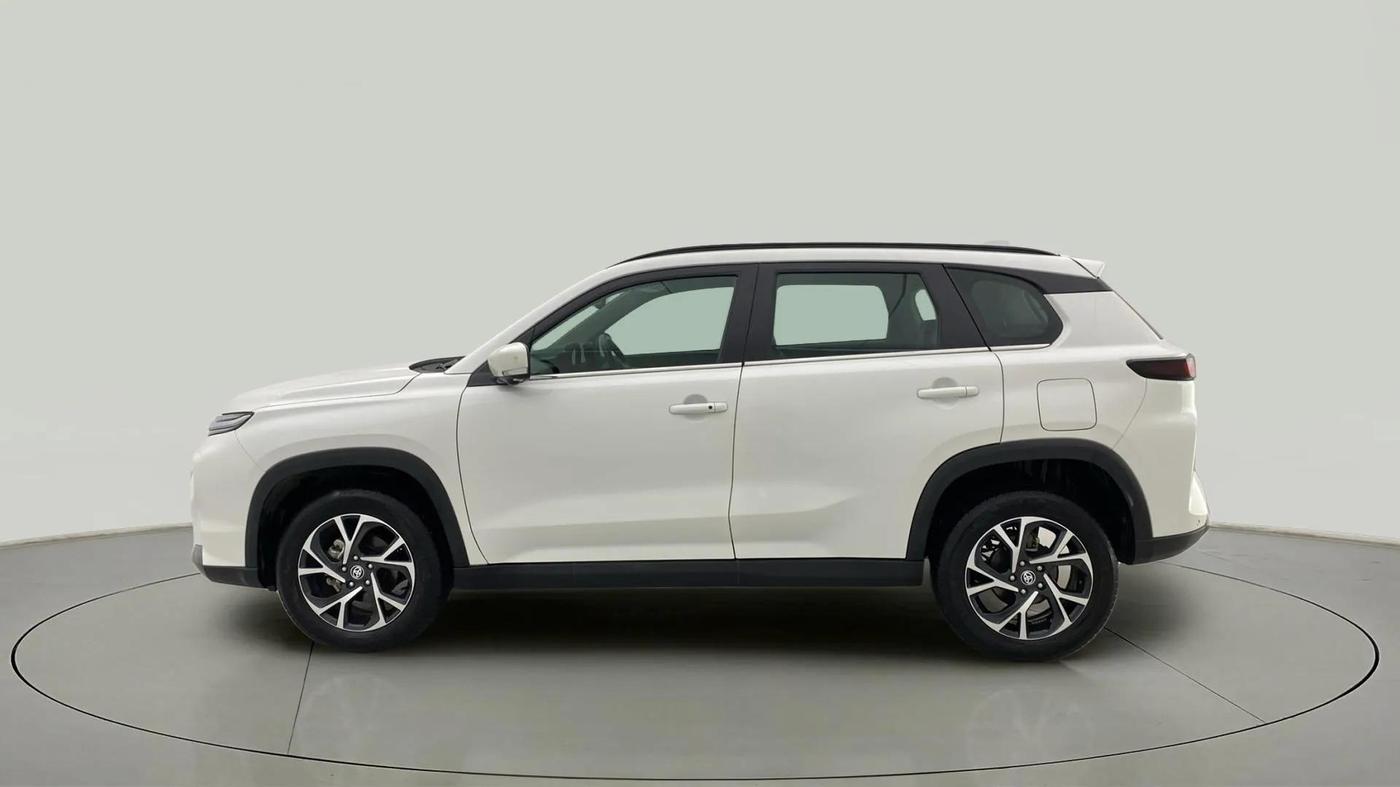 2023 Toyota URBAN CRUISER HYRYDER V NEO DRIVE, Petrol, Manual, 27,940 km, Left Side