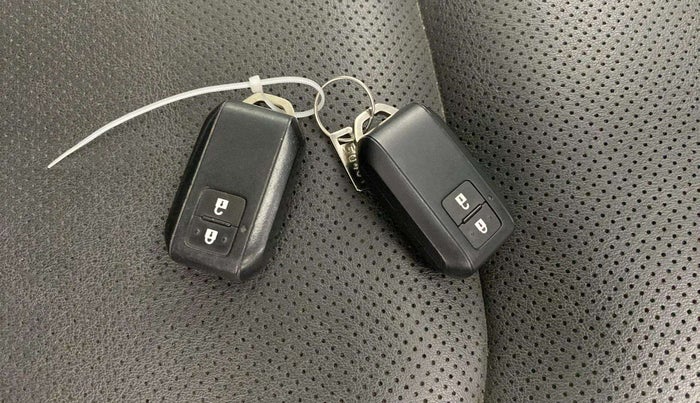 2023 Toyota URBAN CRUISER HYRYDER V NEO DRIVE, Petrol, Manual, 27,846 km, Key Close Up