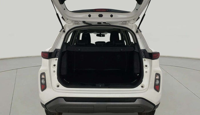 2023 Toyota URBAN CRUISER HYRYDER V NEO DRIVE, Petrol, Manual, 27,846 km, Boot Open Zoomed View