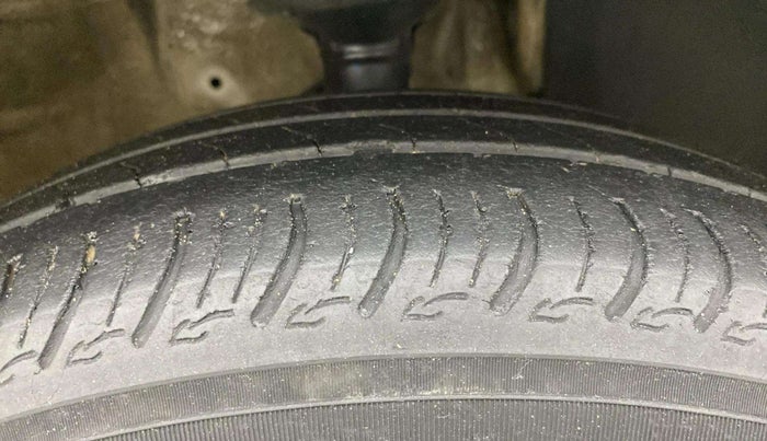 2022 Maruti New Wagon-R VXI 1.0, Petrol, Manual, 44,101 km, Right Front Tyre Tread