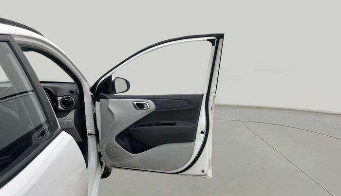 2021 Hyundai GRAND I10 NIOS SPORTZ AMT 1.2 KAPPA VTVT, Petrol, Automatic, 39,211 km, RHS Front Door