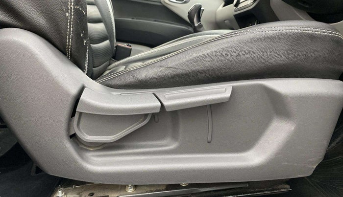 2021 Hyundai GRAND I10 NIOS SPORTZ AMT 1.2 KAPPA VTVT, Petrol, Automatic, 39,211 km, Driver Side Adjustment Panel