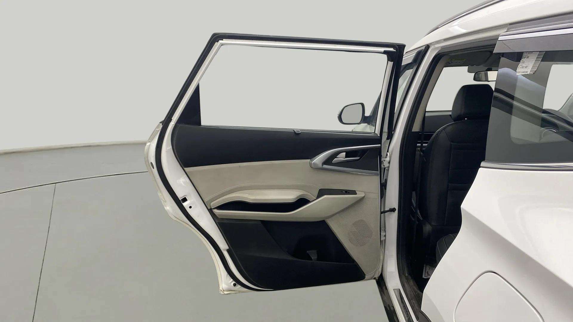 LHS-Rear-Door-Open