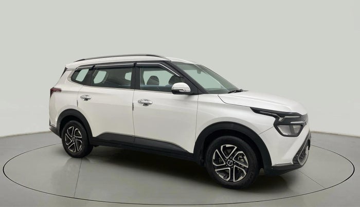 2022 KIA CARENS PRESTIGE PLUS 1.4 PETROL 7 STR, Petrol, Manual, 20,327 km, Right Front Diagonal