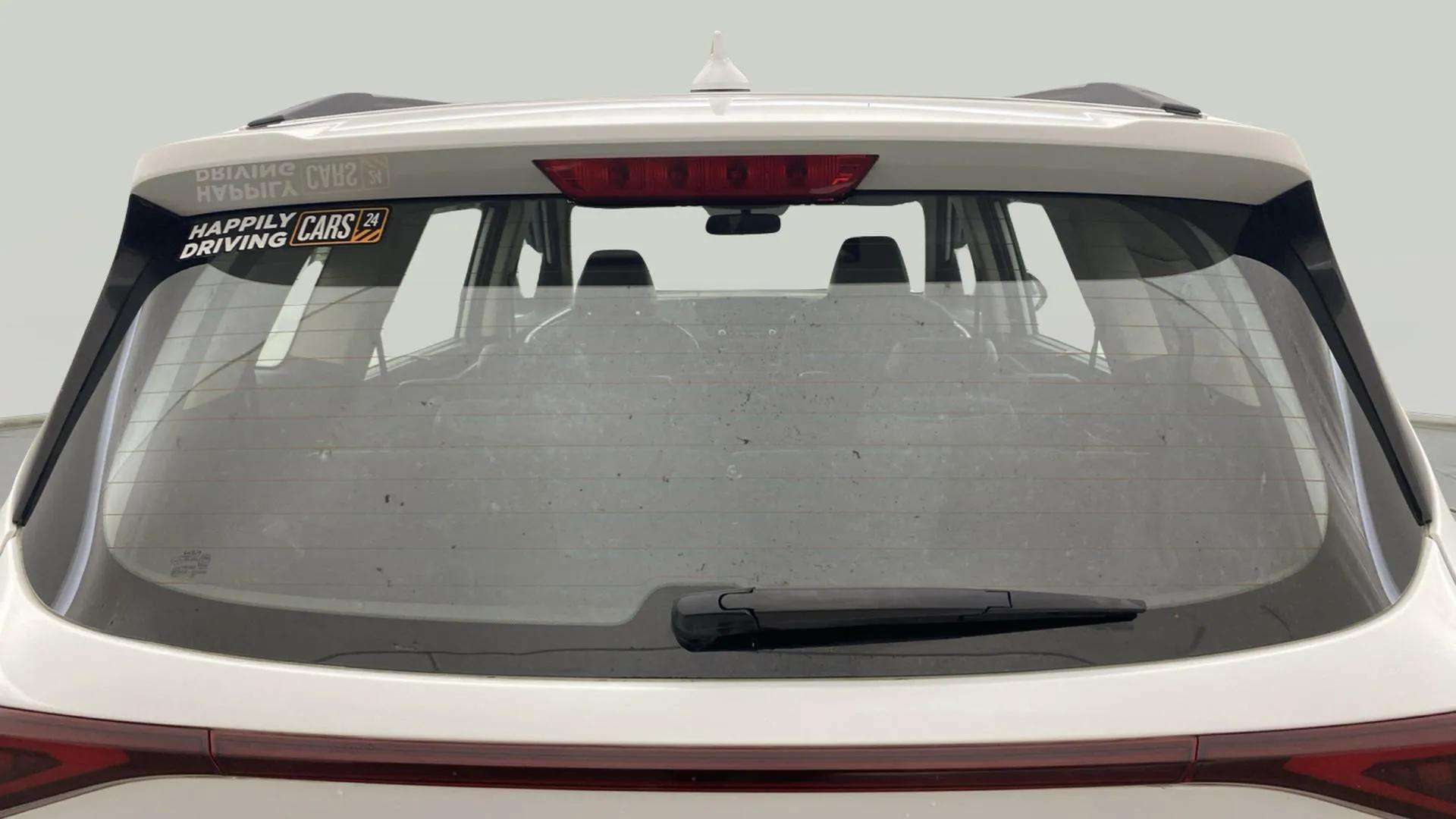 Rear-Windshield---Roof-25
