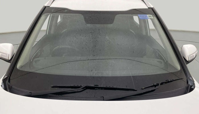2022 KIA CARENS PRESTIGE PLUS 1.4 PETROL 7 STR, Petrol, Manual, 20,327 km, Front Windshield