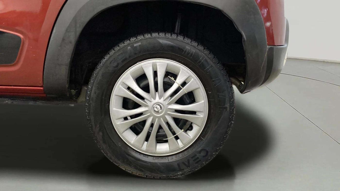 2015 Renault Kwid RXL, Petrol, Manual, 25,535 km, Left Rear Wheel