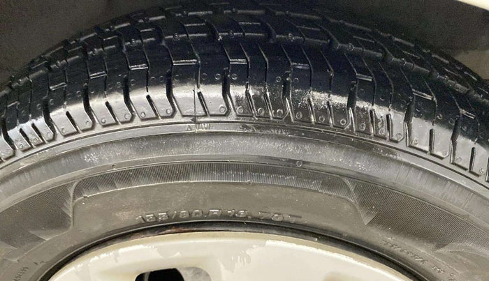 2012 Hyundai i10 MAGNA 1.1, Petrol, Manual, 56,158 km, Right Front Tyre Tread
