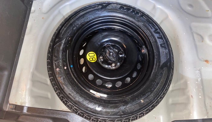 2017 Maruti Baleno ZETA PETROL 1.2, Petrol, Manual, 1,02,582 km, Spare Tyre