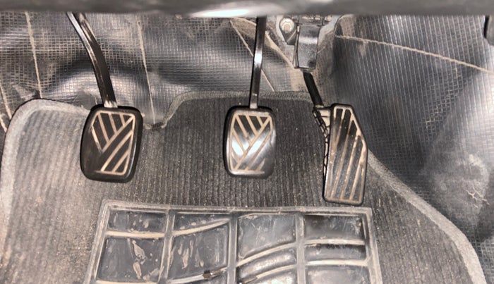 2017 Maruti Baleno ZETA PETROL 1.2, Petrol, Manual, 1,02,582 km, Pedals