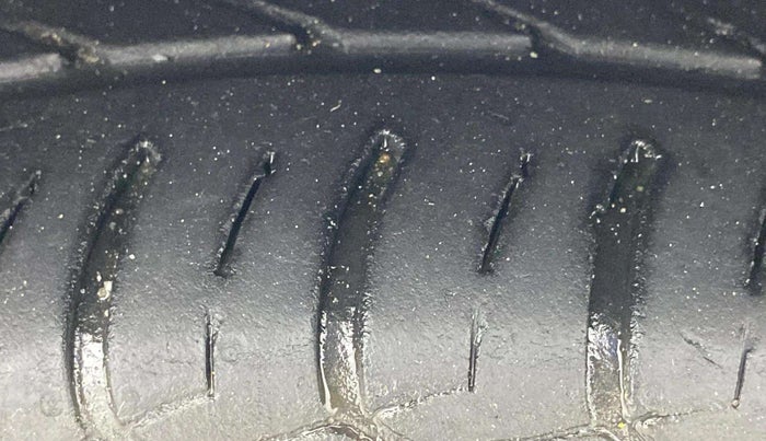 2016 Ford Ecosport TITANIUM 1.5L PETROL AT, Petrol, Automatic, 36,279 km, Right Front Tyre Tread